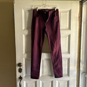 Maroon American Eagle outfitters high-rise jegging, women’s size 8